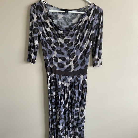 Banana Republic scoop neck leopard dress - size 0 - Picture 3 of 7